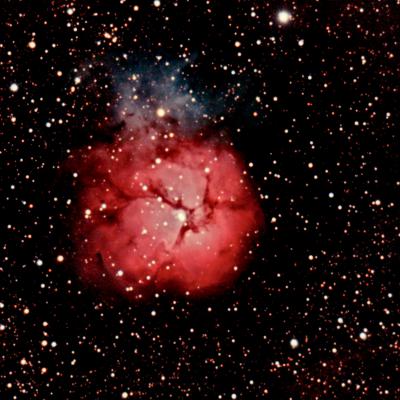 Nébuleuse Trifid, 90 poses de 30 secondes, caméra refroidie
